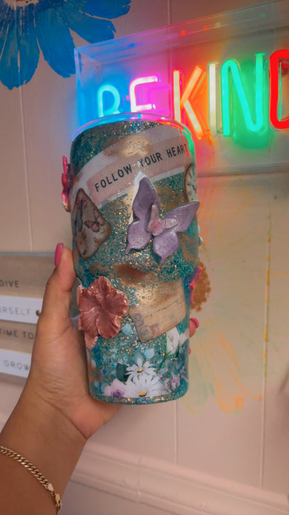 MUJER ÚNICA & VALIENTE