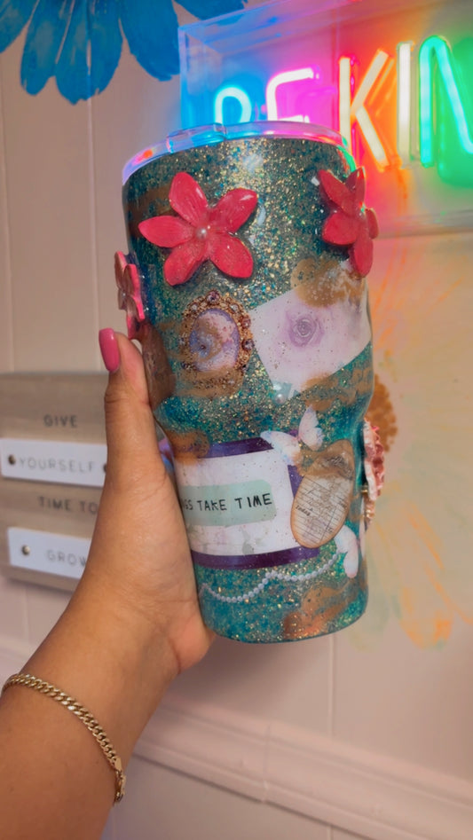 MUJER ÚNICA & VALIENTE